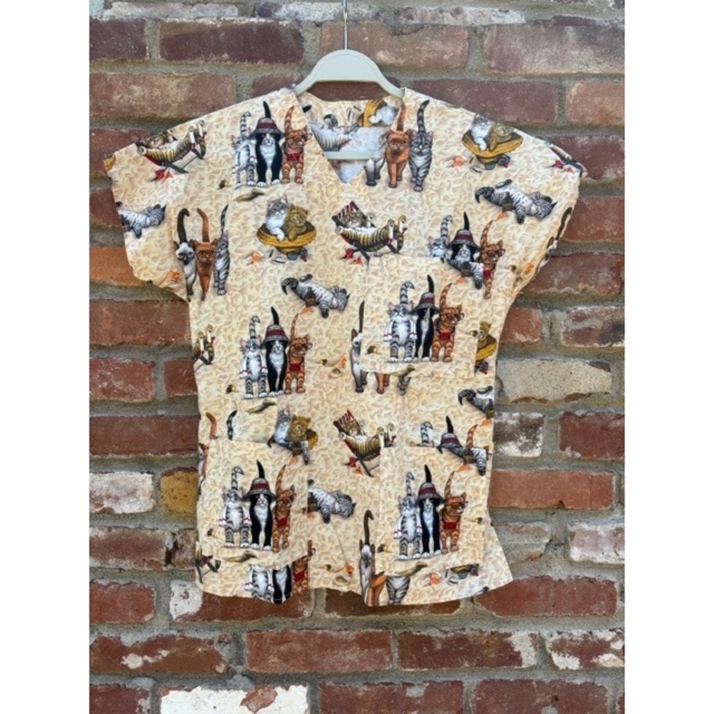Handmade Cat Beach Vacation Print Scrub Top V-Neck 3-Pocket Tan‎ Womens XL